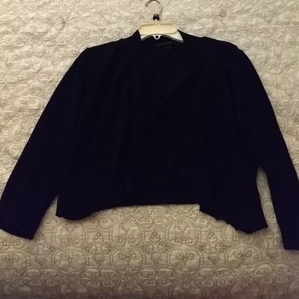 89th & Madison cardigan w/3/4 sleeves.